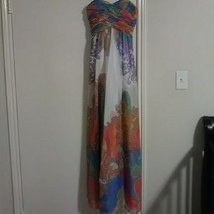 Aidan Mattox stunning Maxi dress